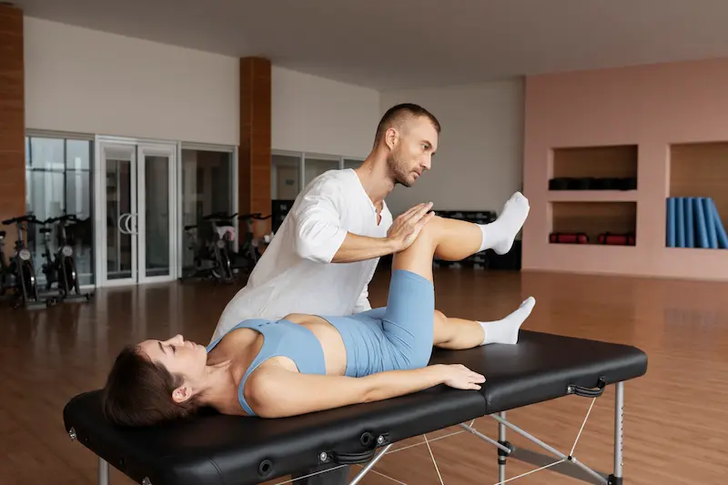 Czym jest rehabilitacja przedoperacyjna Warszawa?